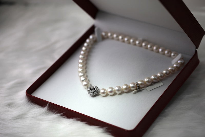 Master-Crafted Tahitian Black Pearl Necklace